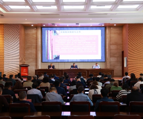 �����ȴ�����������һ�����طܽ��������������� ˼����������������������������