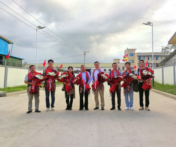 ��������Эʢȫ������ϯһ�е���uu�������˿�񣨼���կ����ҵ԰