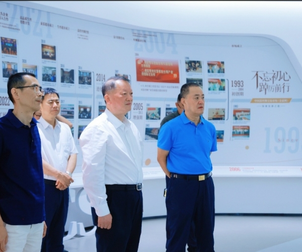 ?��������ϯ���ӵ���uu�������˿����������������˿�񾭵乤ҵ?