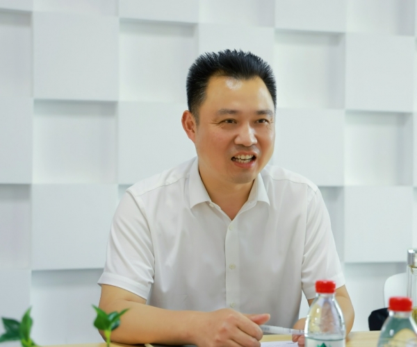 ���˹��Ҹ�������ί���ᴺ�����ε���uu�������˿������������Ϊ�����ľ�?